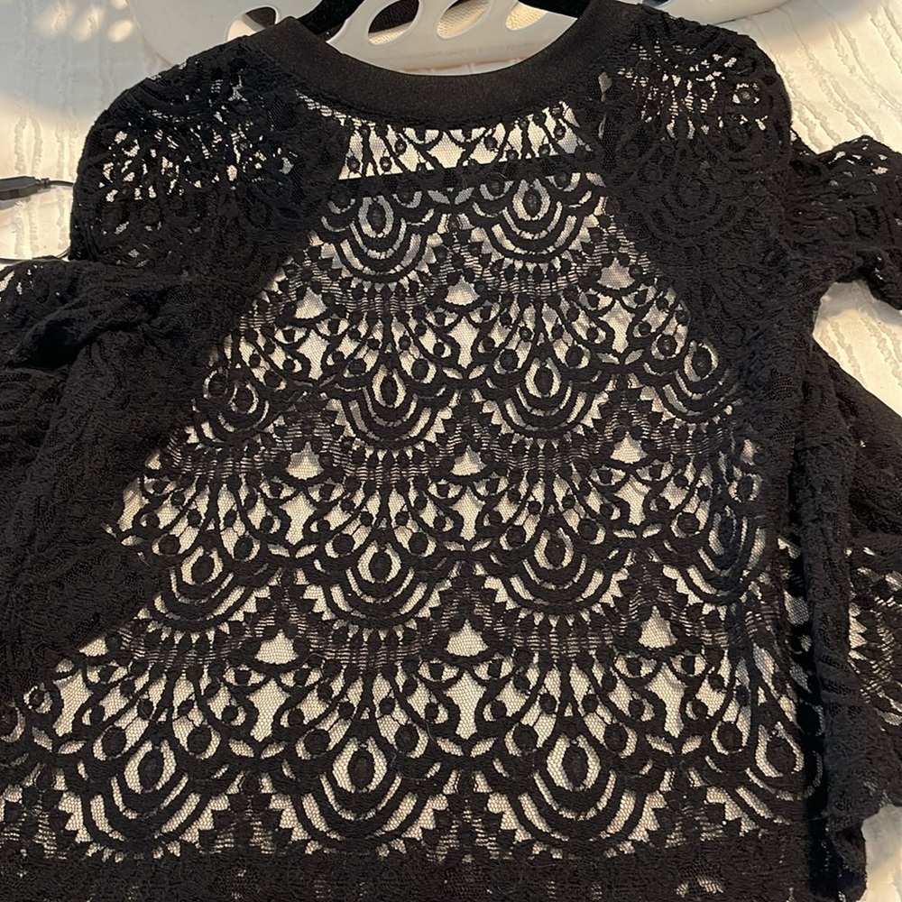 EUC Banana Republic Lace Cardigan - small - Picture 8 of 9